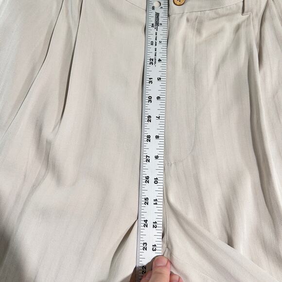 Montego Mon 100% Silk Shorts Mens 38W Beige w/ Flaw Button Pockets Golf Bermuda - Picture 9 of 12